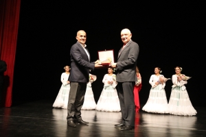 Paraguay dans grubu Ballet Movimientos, Mersin'de gösteri yaptı