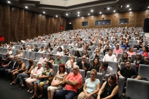 Paraguay dans grubu Ballet Movimientos, Mersin'de gösteri yaptı